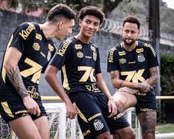 Neymar se irrita após drible e se desentende com Robinho Jr em treino do Santos