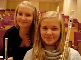 ... Magne Brekka og nå Lene Lindquist i BFO. Hanne begynte i Unge Musikere høsten 09 og har professor Gro Sandvik som UM-lærer. Hanne har hatt mesterklasser ... - ingrid_og_hanne