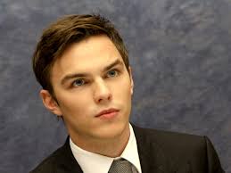 Résultat de recherche d'images pour "nicholas hoult"