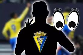 Cadiz FC: Veteran Striker Return Imminent?! Fans in Frenzy! - Imagen ilustrativa del artículo