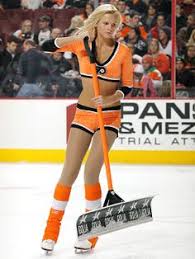 Resultado de imagem para cheerleaders ice hockey