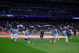 Real Madrid - Levante en directo | Comienza el partido en el Bernabéu