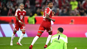Fußball-Bundesliga - Bayern-Traumstart mit Zauberer Olise gegen Stuttgart - Bayern