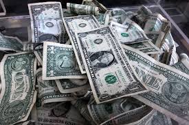 Remesas caen en noviembre en 5.7% anual: BdeM; es su octavo mes con datos a la baja