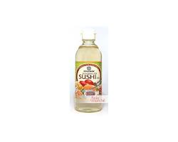 Image de riz à sushi mélangé avec du vinaigre à sushi