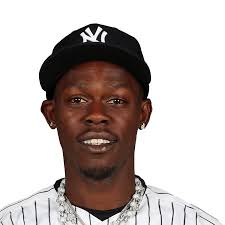 Jazz Chisholm Jr. removed for pinch-runner Thursday