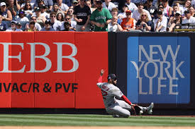 Red Sox bullpen implodes in eighth inning in loss to Yankees