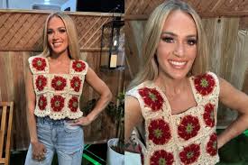 Carrie Underwood Opens Up About Her Love for ‘Granny Hobbies’