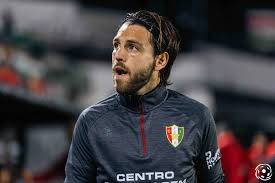 Lesão no aquecimento obriga a alteração de última hora e a estreia de jogador do Estrela da Amadora contra o FC Porto