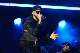 Yandel convierte Dale Mixx en una fiesta sinfónica de reguetón