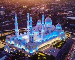 Gambar Masjid Raya Sheikh Zayed Solo exterior