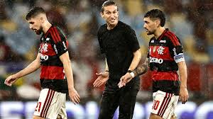 Jorginho admite surpresa com demissão de Filipe Luís no Flamengo: 'A gente se sente responsável'