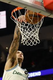 Hawks Bucks Basketball