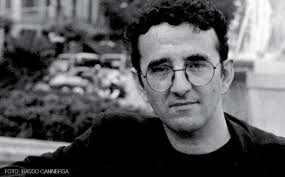 ... cuatro mesas redondas sobre diferentes facetas del escritor, una conferencia magistral acerca de su obra, la proyección del documental &#39;Roberto Bolaño, ... - bolanno