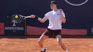 Tennis, Sinner torna in campo agli Internazionali d’Italia a Roma dopo la squalifica per doping