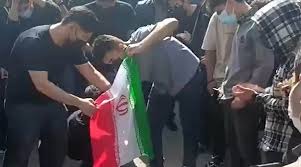 ماجرای انتشار تصاویر جنجالی دو دانشجو و تصمیم دانشگاه برای اخراج آنها