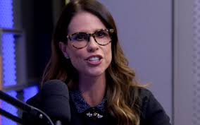 Sportv exibe chamada com apresentadora demitida há duas semanas