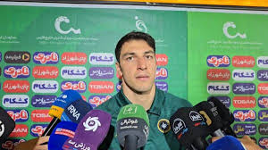 اخباری: روی اشتباه من تیم بازنده شد و از همه عذرخواهی می‌کنم