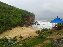 Hasil gambar untuk pantai ngedan