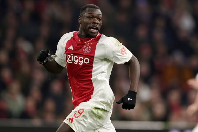 REPORT: Spurs considering loan approach for Ajax striker Brian Brobbey -  Cartilage Free Captain