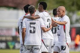 Atuações do Vitória: Pablo prejudica com expulsão e é o pior contra o Porto-BA; dê sua nota