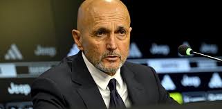 Spalletti: "Il rinnovo? Andrò ad abitare nel condominio di Comolli e Chiellini, così..."