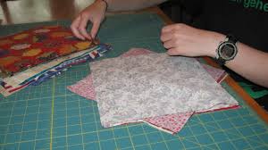 Résultat de recherche d'images pour "Scrappy 2 1/2 inch square quilt patterns"