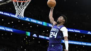 Today's top games to watch, best bets, odds: Bulls vs. Suns, No. 3 Michigan vs. Iowa and more