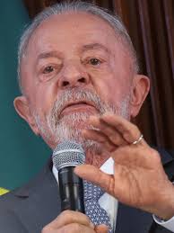 'Trump pode começar a se preocupar com Brasil', diz Lula sobre terras raras