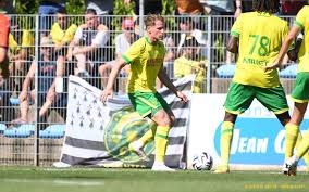 Nantes Écrase Laval! Castro Révèle SA Stratégie Gagnante! ⚽🔥