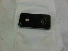 Iphone 4 32g, quốc tế, mới 99%,zin 100%, dán keo kỹ lưỡng.giá chỉ 4tr2 cho sinh vien - 4
