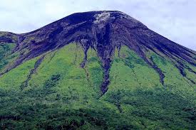 Hasil gambar untuk legenda gunung gamalama