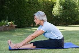 Resultado de imagen para yoga para ancianos