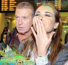 nancy ajram and jiji lamara. ​ 0 |. ​. 0. Commenter &middot; # Posté le vendredi 07 mars 2008 06:10 - 1598802136_small