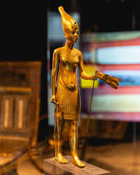 Travel back in time ✨ DISCOVERING KING TUTS TOMB ⏰ Open Daily: 10AM-8PM 📍Located inside Luxor Las Vegas 🎟️Get your tickets online (link in bio) #discoveringkingtutstomb #luxorlasvegas #kingtut #history #ancientegypt #historylover #historybuff #