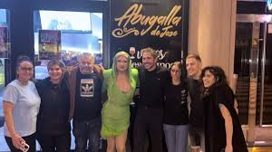 Paco y María León, de escapada en Ribadeo para una boda