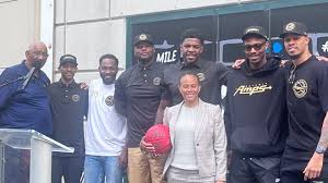 Detroit Amps Introduced as New Basketball Team