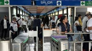 Líneas 3, 12 y B del Metro presentan alta afluencia este miércoles 7 de octubre