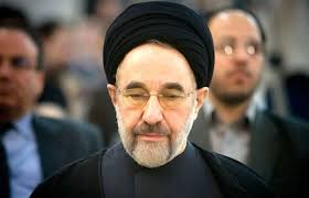 تصویر دیده‌نشده از سیدمحمد خاتمی در کنار مادرش + عکس