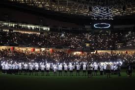 Les supporters de Nice ont rendu hommage aux victimes des attentats de 2016 avant la réception du Mans