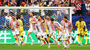 Croatia 2-1 Ghana | Highlights