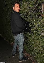 images?q=tbn:ANd9GcRLbzeky1FW3HGU0JoeZEzqtXqCSDkiLYoxXekfTYBfG-xOR8tm8A