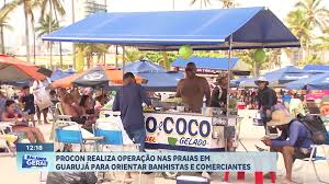 Procon realiza operação nas praias do Guarujá, em SP, para coibir preços abusivos