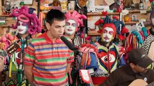 ¿Quiénes son Agarrate Catalina? La histórica murga uruguaya que se une a Milo J en su Tiny Desk