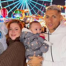 'Não vai precisar trabalhar': fora da Copa do Mundo 2026, Richarlison perde a paciência e discute com mulher após críticas ao filho de 1 ano; entenda!