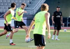 [Photo] Coach Simone, the 'ATM' in command of training