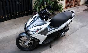 can ban xe air blade cuoi doi 2013