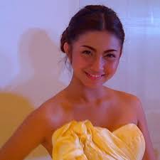 Hasil gambar untuk bugil telanjang NAJWA SHIHAB indonesia presenter tv