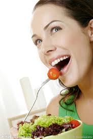 Résultat de recherche d'images pour "laughing at salad"