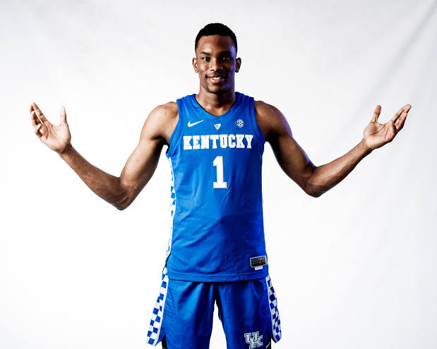 Ugonna Kingsley Onyenso, coveted 2022 center recruit, signs with Kentucky  basketball